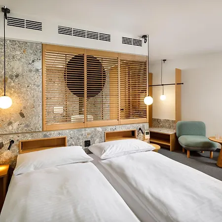 Hotel Palmiers By Fassbind